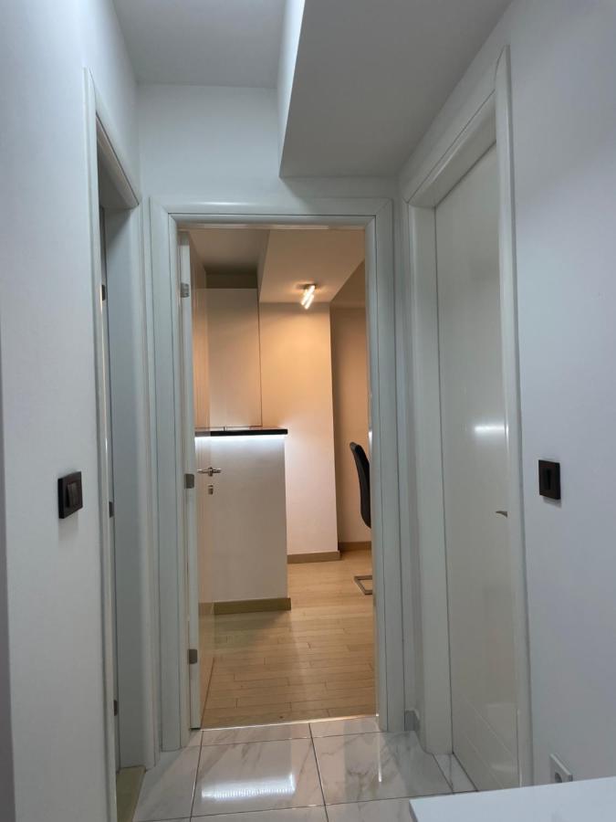 Luka Apartments Flatiron Скоп'є Екстер'єр фото