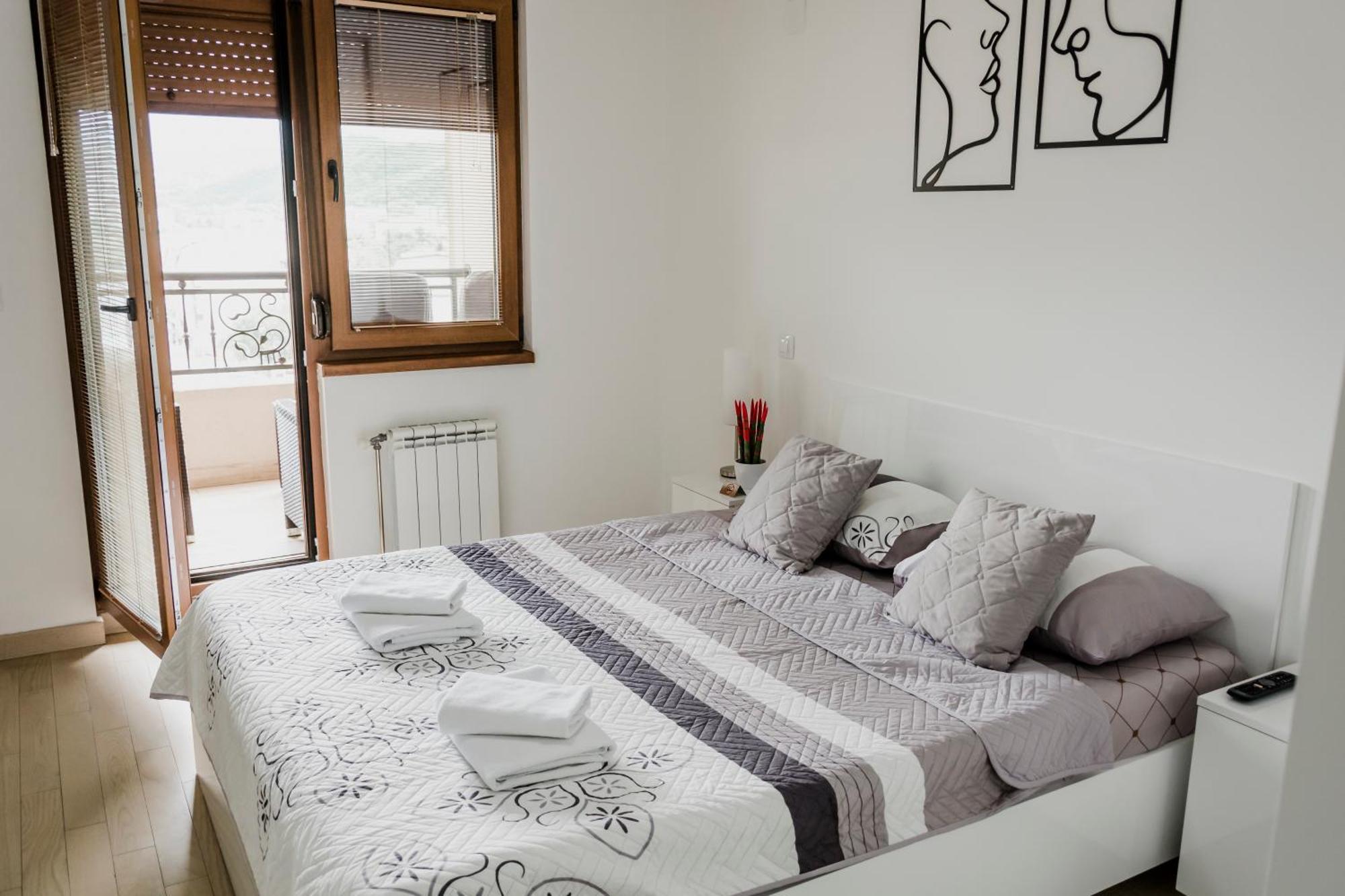 Luka Apartments Flatiron Скоп'є Екстер'єр фото