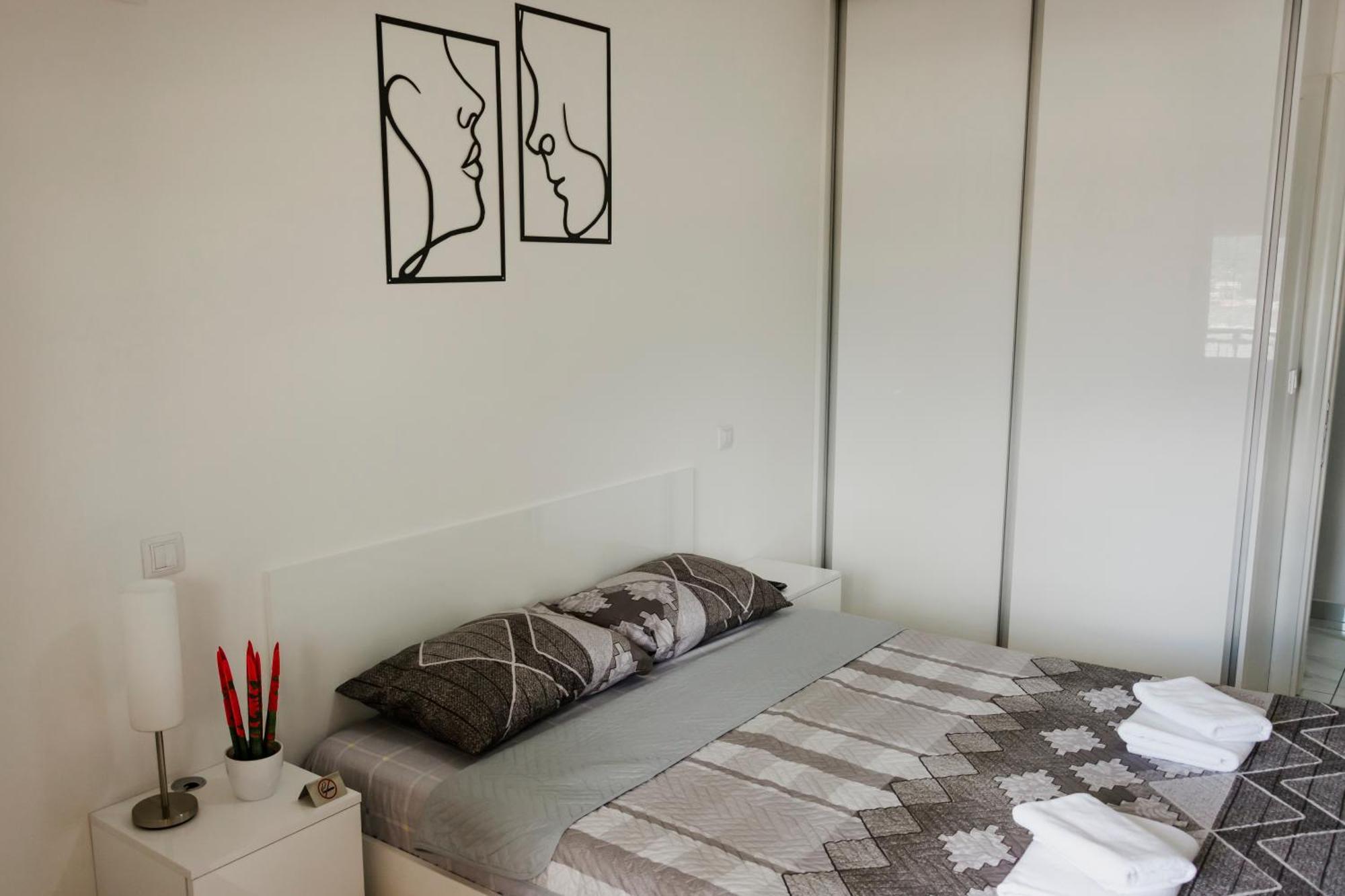 Luka Apartments Flatiron Скоп'є Екстер'єр фото